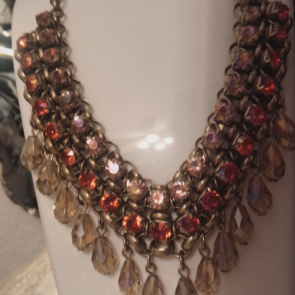 Pink Rhinestone Festoon Necklace - Picture 7 of 7
